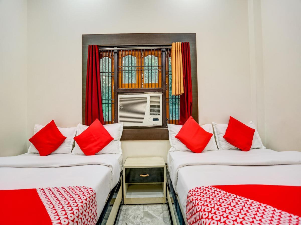 Oyo 75850 Vishwanath Guest House Váránasí Exteriér fotografie
